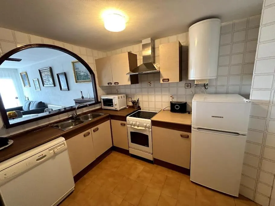 2 Chambre Vue Port De Plaisance Roses 0*,